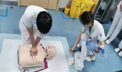 強(qiáng)化急救技能 防患于未然 疼痛科舉辦急救技能培訓(xùn)活動(dòng)