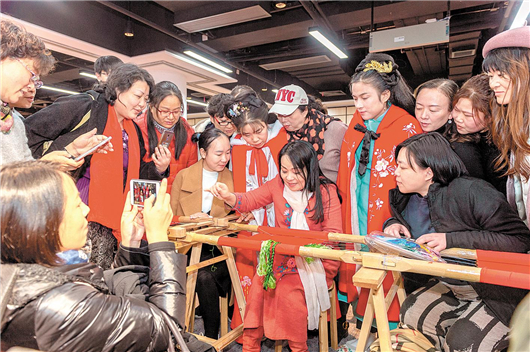 漢繡新篇章 首屆技藝技能培訓班開班，傳承與創(chuàng)新共繪錦繡未來